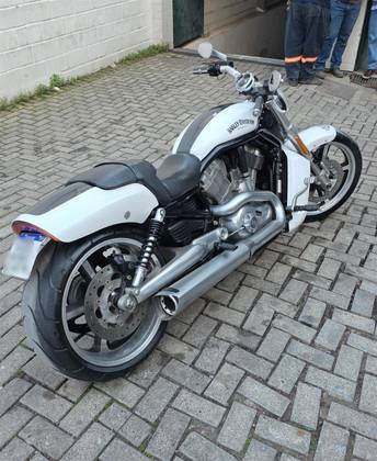 HARLEY-DAVIDSON V-ROD MUSCLE 